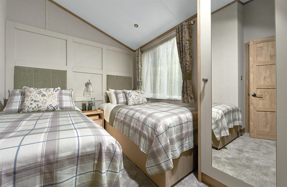 The Harrogate 04