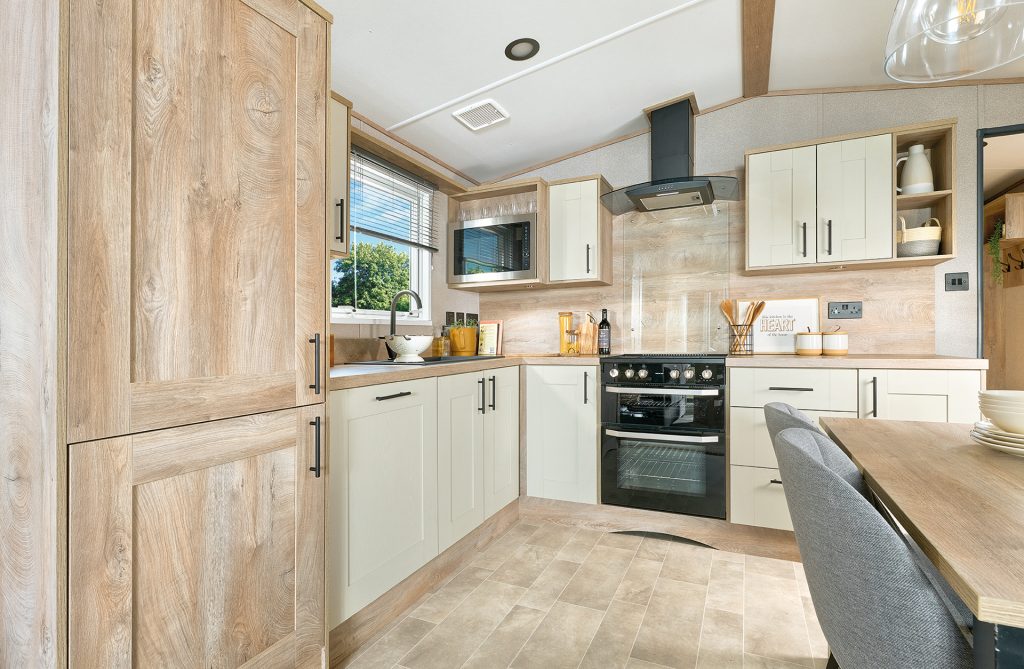ABI BEVERLEY KITCHEN 0495 RT 1920X1254 1 1024X669